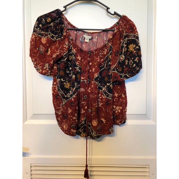 American Eagle Off the Shoulder Top - Picture 1 of 2